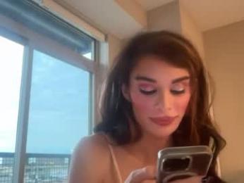 luvearis — Chaturbate stream photo (Sep 2026)