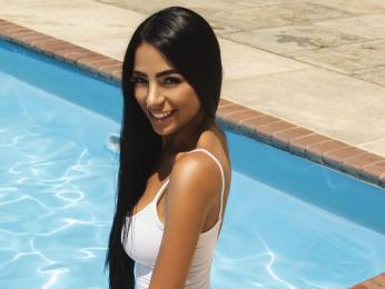 Gaenor — вебкам-модель онлайн на livejasmin