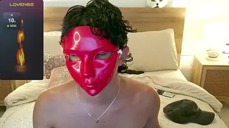 olly_jerez — вебкам-модель онлайн на stripchat