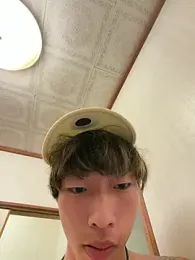 kshu420 — вебкам-модель онлайн на stripchat
