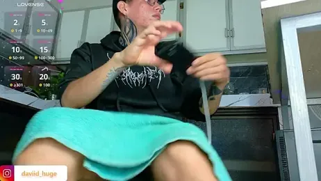 david_huge — Stripchat stream photo (Mar 2026)