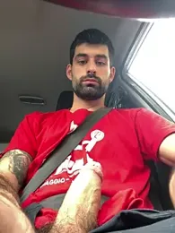 jonnibravo97 — вебкам-модель онлайн на stripchat