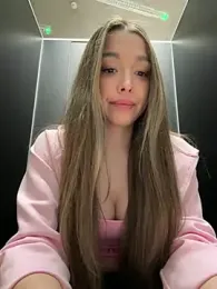 barbiehumpxxx — вебкам-модель онлайн на stripchat