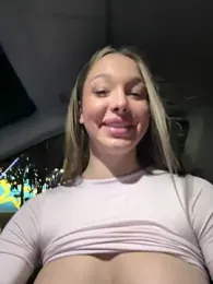 barbiehumpxxx — вебкам-модель онлайн на stripchat