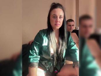 Tommi-Cherry — вебкам-модель онлайн на bongacams