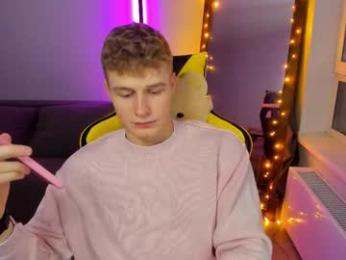 kurt_hanssen — вебкам-модель онлайн на chaturbate