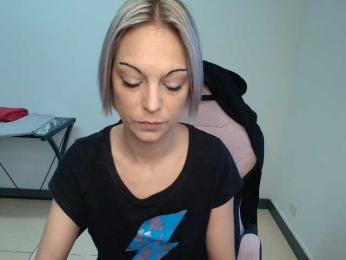 alixfeeling — вебкам-модель онлайн на bongacams