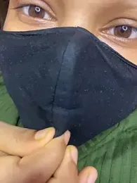 Hot-AngoriBhabhi — вебкам-модель онлайн на stripchat