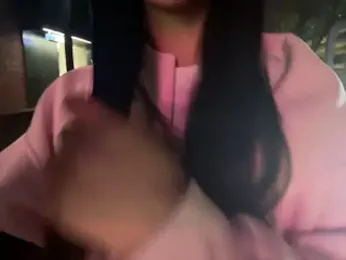 2Zoe — вебкам-модель онлайн на stripchat