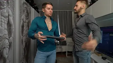 NickHOWLEN — вебкам-модель онлайн на stripchat