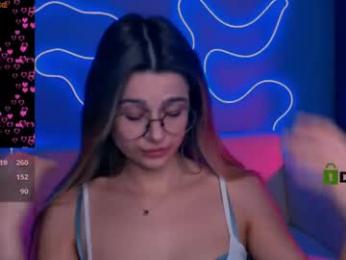 luckybabymeow — вебкам-модель онлайн на chaturbate