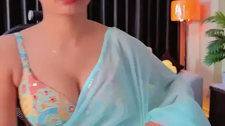 Wow-nisha — вебкам-модель онлайн на stripchat