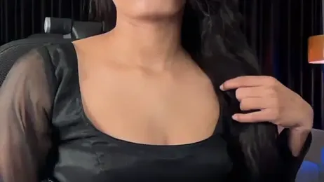 Wow-nisha — вебкам-модель онлайн на stripchat