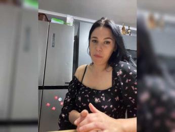 Potifays — вебкам-модель онлайн на bongacams