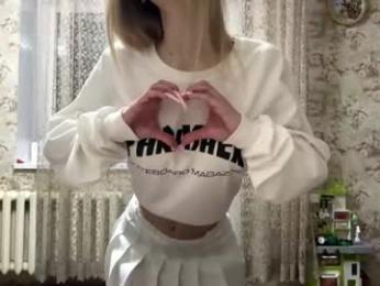 dewdropdoll — Chaturbate stream photo (Apr 2026)