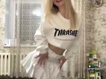 dewdropdoll — Chaturbate stream photo (Apr 2026)