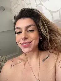 BarbieHotBrazil — вебкам-модель онлайн на stripchat