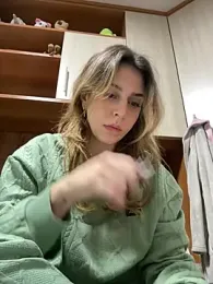 BarbieHotBrazil — вебкам-модель онлайн на stripchat