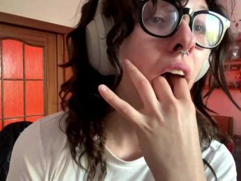 PlushPoutX — bongacams