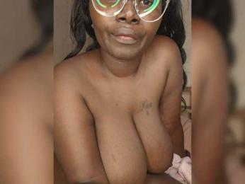 Irresistiblepookie — Bongacams stream photo (Aug 2026)
