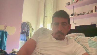 kaips — вебкам-модель онлайн на cam4