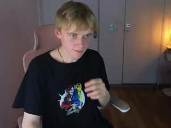 avenrey — Chaturbate stream photo (Oct 2026)