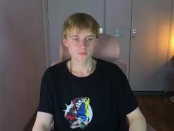 avenrey — Chaturbate stream photo (Oct 2026)