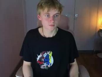 avenrey — Chaturbate stream photo (Oct 2026)