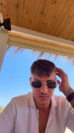alex223 — вебкам-модель онлайн на cam4