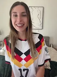 emma05 — вебкам-модель онлайн на stripchat