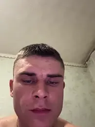 Nemont — вебкам-модель онлайн на stripchat