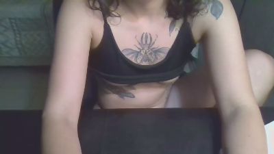 Docinhodeuva — Cam4 stream photo (May 2026)