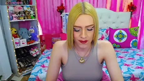 golden_girl01 — Stripchat stream photo (Apr 2026)