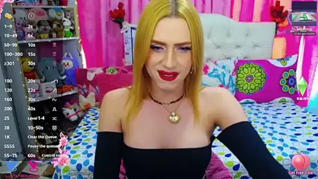 golden_girl01 — Stripchat profile photo