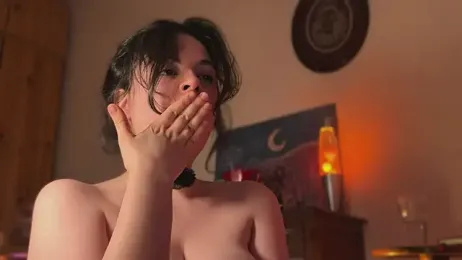 OohBunny — вебкам-модель онлайн на stripchat