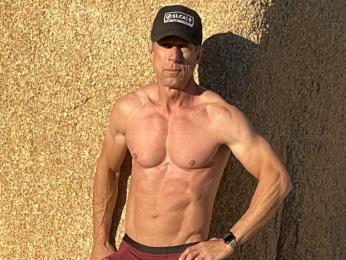 AlphaSIlver — вебкам-модель онлайн на livejasmin