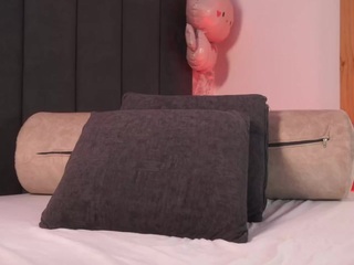 scarlett-vegga — вебкам-модель онлайн на camsoda