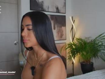 leyla_steel — Chaturbate stream photo (Mar 2026)