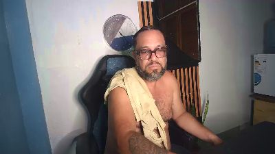 bearvzlat — вебкам-модель онлайн на cam4