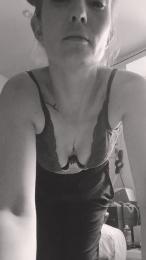 ChicaLoca44 — Cam4 stream photo (Apr 2026)