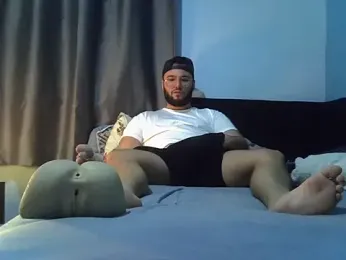 piazaocwb23 — Stripchat stream photo (May 2026)