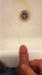 LBallester — вебкам-модель онлайн на cam4