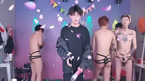 NTN-lucky — вебкам-модель онлайн на stripchat