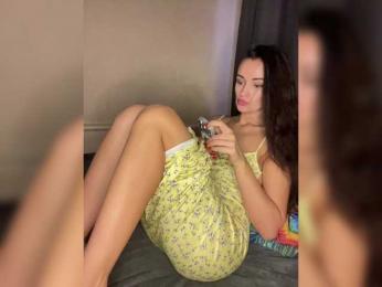 ALYA-01 — вебкам-модель онлайн на bongacams
