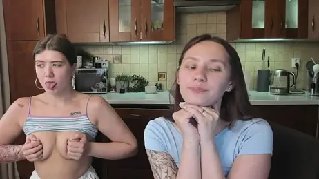 HotCaramellsTV — Stripchat stream photo (Aug 2026)