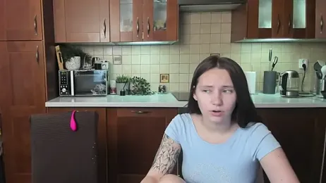 HotCaramellsTV — Stripchat stream photo (Aug 2026)