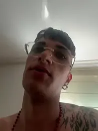 D_barry — Stripchat stream photo (Aug 2026)