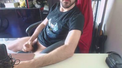 aventurierparis — Cam4 stream photo (Apr 2026)