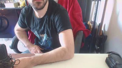 aventurierparis — Cam4 stream photo (Apr 2026)