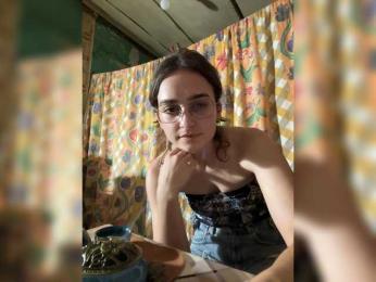 Lolly777 — Bongacams stream photo (Aug 2026)